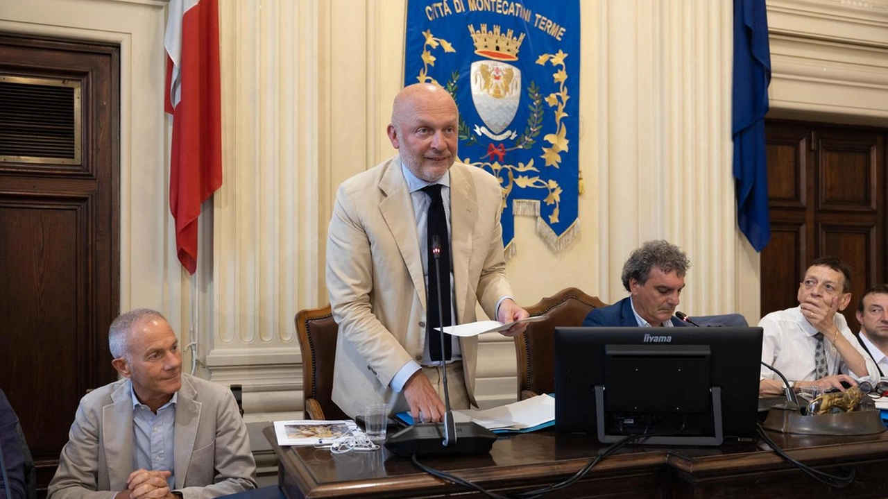 Il sindaco di Montecatini Claudio Del Rosso Il sindaco di Montecatini Claudio Del Rosso