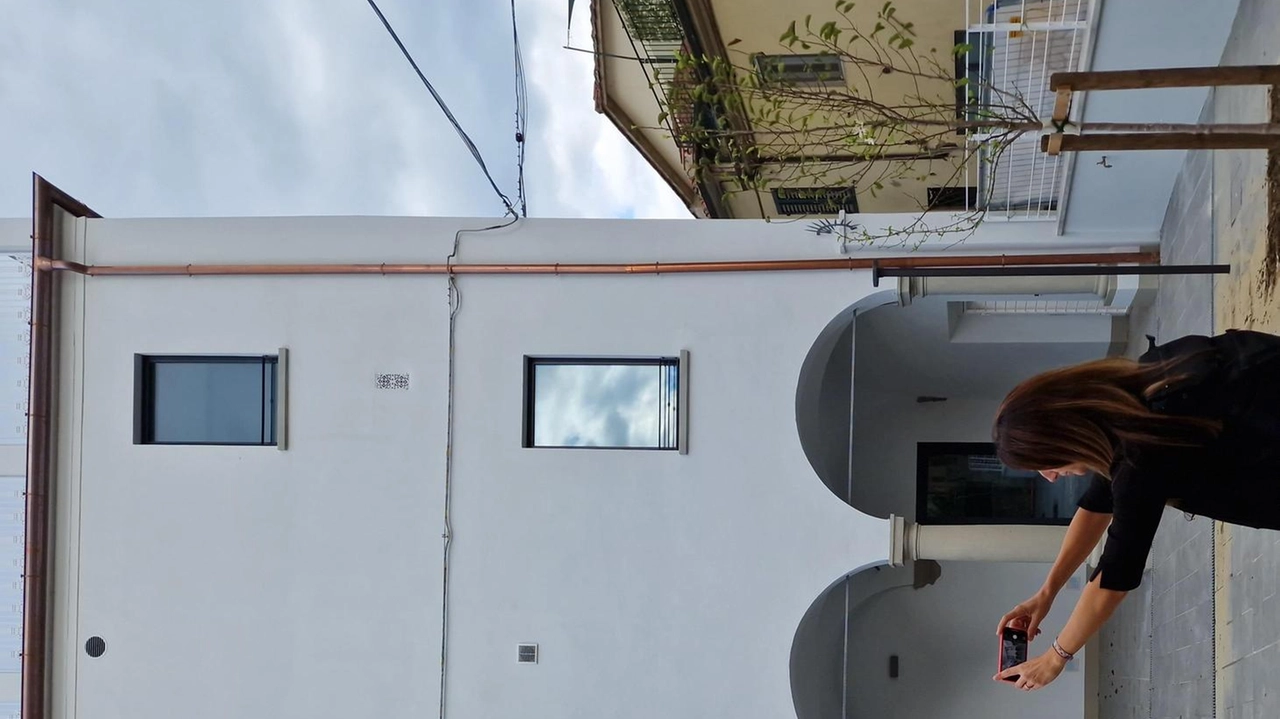 Cialdi spiega la ’ferita’, immobile, al centro del quartiere: "Prima occorre mettere mano ai sottoservizi". Proseguono invece gli altri cantieri: "Già ultimata la nuova sede degli assessorati di turismo e cultura". Cialdi spiega la ’ferita’, immobile, al centro del quartiere: "Prima occorre mettere mano ai sottoservizi". Proseguono invece gli altri cantieri: "Già ultimata la nuova sede degli assessorati di turismo e cultura".