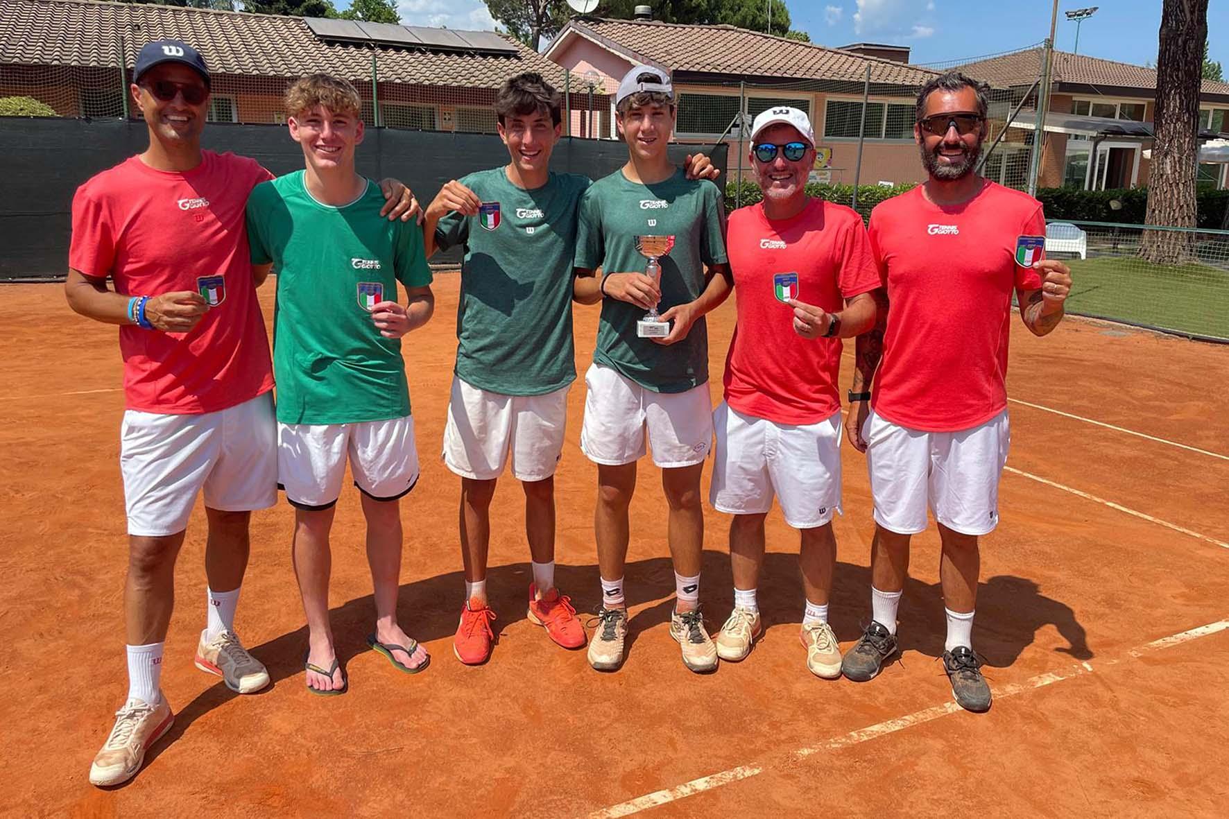 Il Tennis Giotto vince il campionato toscano a squadre nell’Under18 maschile Il Tennis Giotto vince il campionato toscano a squadre nell’Under18 maschile