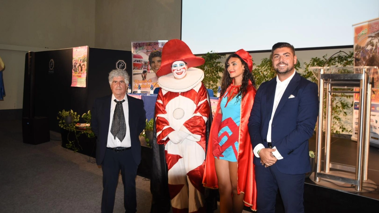 Brunello Fanini durante la presentazione del Giro della Toscana a Viareggio con l’assessore allo Sport Rodolfo Salemi Brunello Fanini durante la presentazione del Giro della Toscana a Viareggio con l’assessore allo Sport Rodolfo Salemi