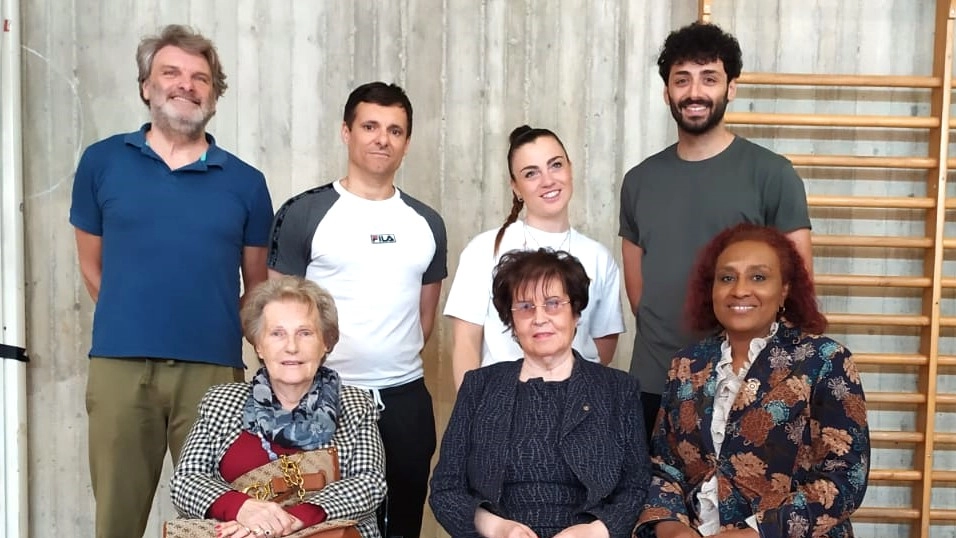 Professori dell'Istituto Einaudi di Pistoia e i vertici di Inner-Wheel Pistoia Montecatini