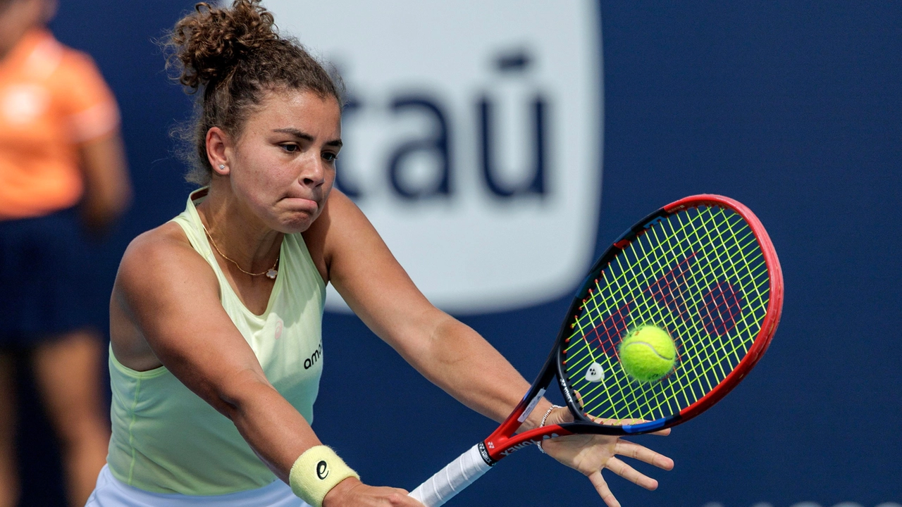 Jasmine Paolini nel match vittorioso contro la giapponese Naomi Osaka