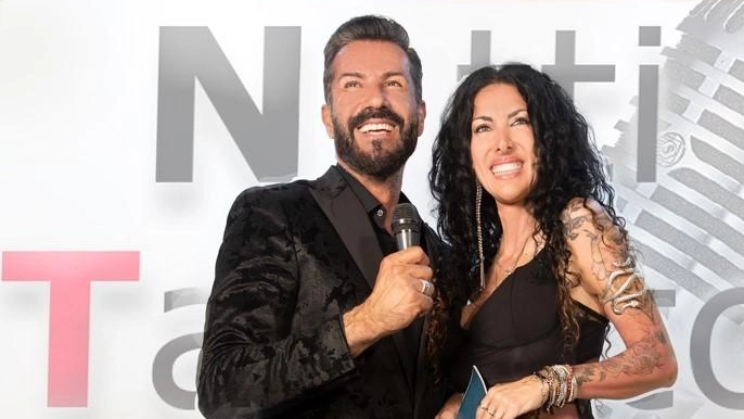 Ilaria Belli e. Leonardo Ghelarducci presentano la serata di domani sera per un’altra selezione di Notti di Talento sul palco di Eliopoli Summer Ilaria Belli e. Leonardo Ghelarducci presentano la serata di domani sera per un’altra selezione di Notti di Talento sul palco di Eliopoli Summer