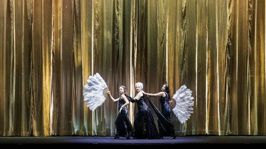 La “Fedra” della Compagnia Lombardi Tiezzi al Teatro Petrarca