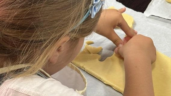 L'Aurelia Antica Shopping Center organizza "Dolcissima Aurelia" per bambini da 3 anni in su: un evento culinario gratuito sabato pomeriggio, dove i piccoli chef potranno preparare e decorare biscotti da portare a casa. Prenotazione via mail entro oggi. L'Aurelia Antica Shopping Center organizza "Dolcissima Aurelia" per bambini da 3 anni in su: un evento culinario gratuito sabato pomeriggio, dove i piccoli chef potranno preparare e decorare biscotti da portare a casa. Prenotazione via mail entro oggi.