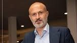 Pier Paolo Chiasso premiato come Winemaker dell’anno 2025 da DoctorWine per la sua competenza e passione nel settore enologico, sottolineati da Daniele Cernilli. Chiasso si impegna a interpretare la professione con rigore e professionalità, seguendo l'esempio di Riccardo Cotarella.