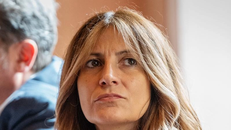 Proseguono gli incontri sulla sicurezza organizzati da Spi Cgil di Montepulciano, Chianciano Terme e Pienza, in collaborazione con la Questura... Proseguono gli incontri sulla sicurezza organizzati da Spi Cgil di Montepulciano, Chianciano Terme e Pienza, in collaborazione con la Questura...