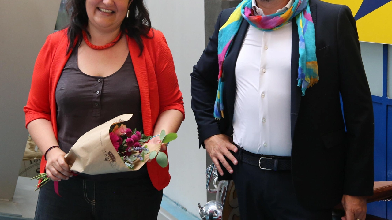 La vicesindaca di Pontedera Carla Cocilova con il sindaco Matteo Franconi. Dopo un quinquennio come assessora, Cocilova da giugno è anche la vice di Franconi La vicesindaca di Pontedera Carla Cocilova con il sindaco Matteo Franconi. Dopo un quinquennio come assessora, Cocilova da giugno è anche la vice di Franconi