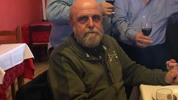 Roberto Fiaschi, 76 anni, si è sentito male in piazza Matteotti. Inutili i soccorsi. Il medico ha allertato l’elisoccorso che è atterrato nel cantiere di Publiacqua Roberto Fiaschi, 76 anni, si è sentito male in piazza Matteotti. Inutili i soccorsi. Il medico ha allertato l’elisoccorso che è atterrato nel cantiere di Publiacqua