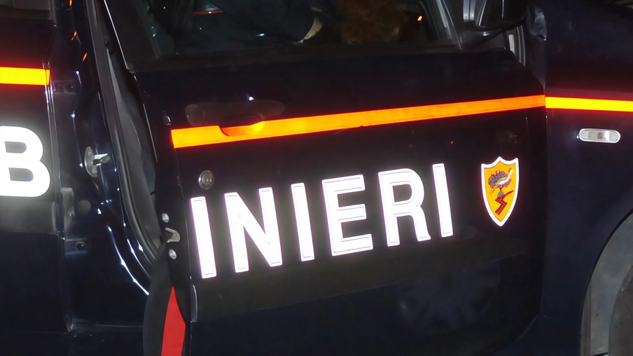Indagini dei carabinieri Indagini dei carabinieri