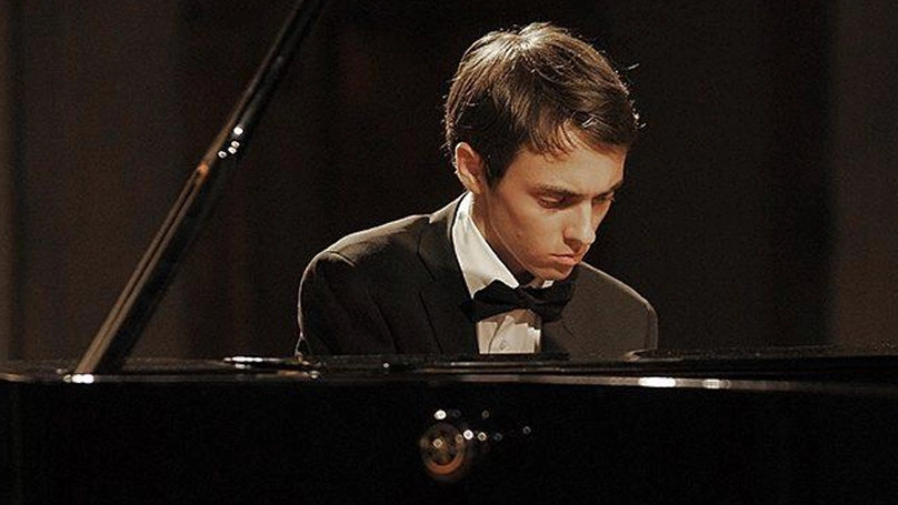 Il pianista Alessio Ciprietti Il pianista Alessio Ciprietti
