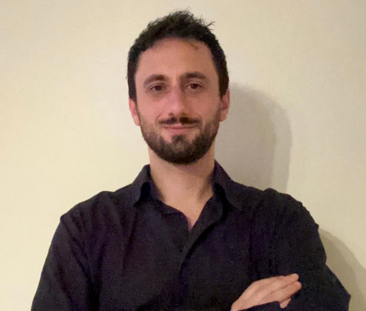 Aperilibro in casa MDS: Alessandro Gambineri presenta ‘La movida dei santi e dei folli’ Aperilibro in casa MDS: Alessandro Gambineri presenta ‘La movida dei santi e dei folli’