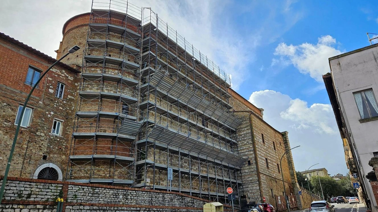 Il complesso di Sant’Agnese già con le impalcature