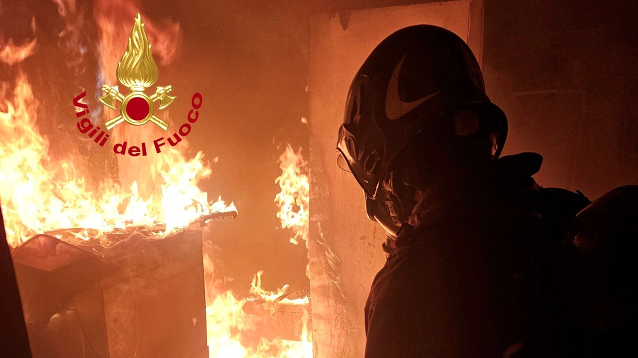 L'incendio nella pizzeria di Sesto L'incendio nella pizzeria di Sesto