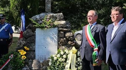 Oggi alle 15 nella località montana di Falzano torna ed essere commemorata l’eccidio nazifascista che si perpetrò proprio nella frazione... Oggi alle 15 nella località montana di Falzano torna ed essere commemorata l’eccidio nazifascista che si perpetrò proprio nella frazione...
