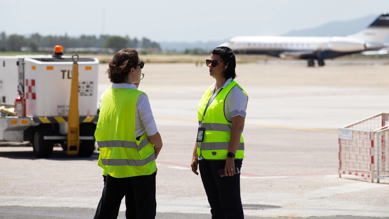 Il servizio handling all’aeroporto Le sigle sindacali denunciano le difficoltà nell’aggiornare il procollo regionale Il servizio handling all’aeroporto Le sigle sindacali denunciano le difficoltà nell’aggiornare il procollo regionale