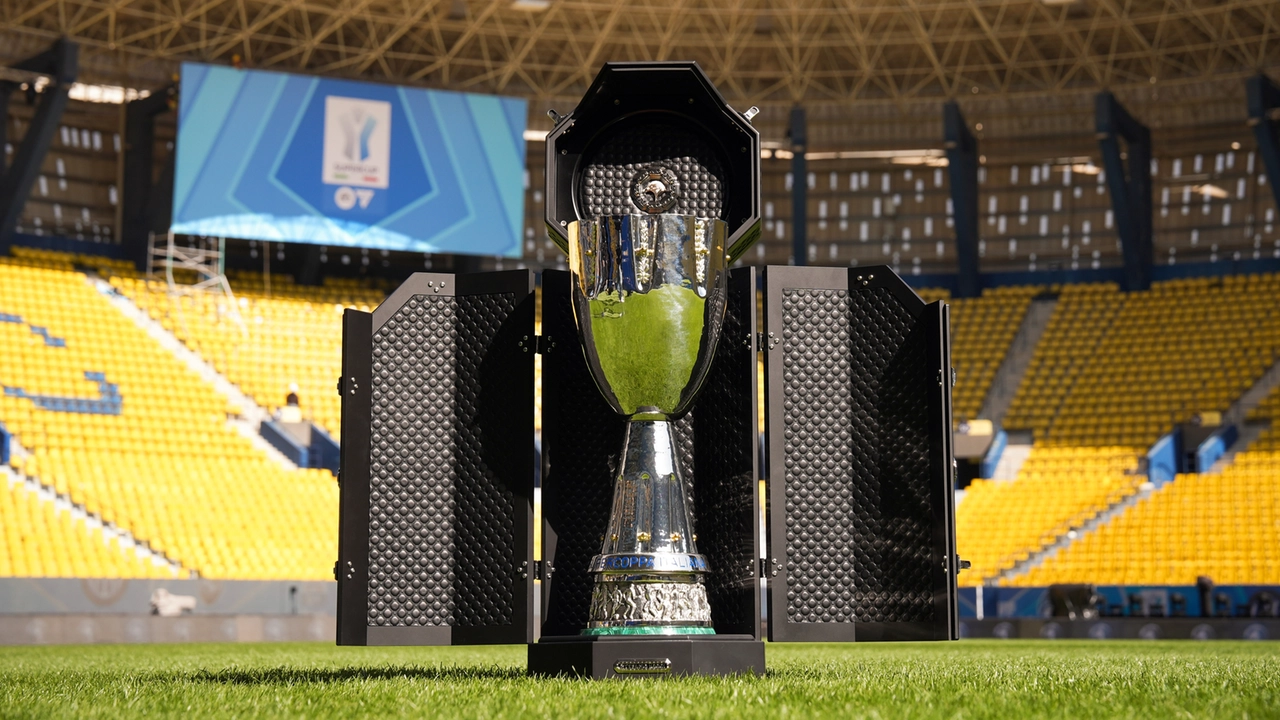 La custodia della Supercoppa La custodia della Supercoppa