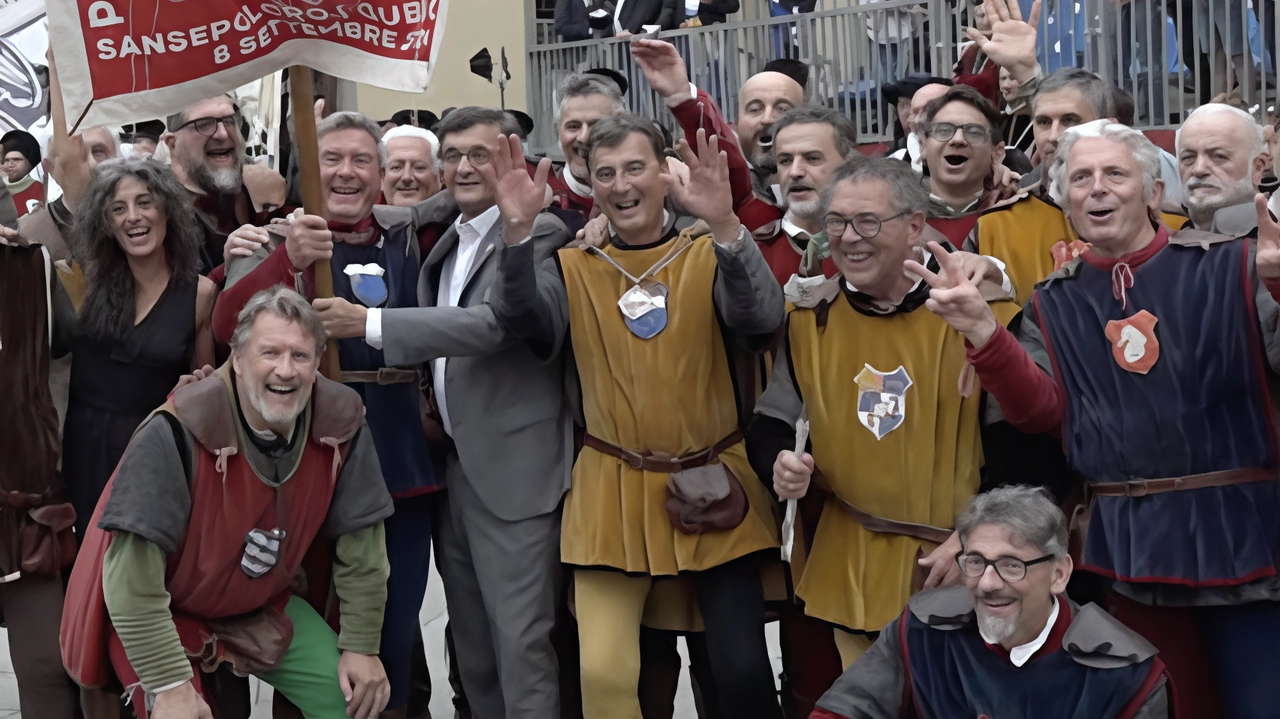 Il Palio della Balestra di Sansepolcro è anche il «Palio d’Italia» 2024, dal nome della trasmissione di Rai Due che ha appena completato la prima edizione. Ed è festa grande per i balestrieri del Borgo Il Palio della Balestra di Sansepolcro è anche il «Palio d’Italia» 2024, dal nome della trasmissione di Rai Due che ha appena completato la prima edizione. Ed è festa grande per i balestrieri del Borgo