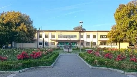 L'Istituto Patrarca di Montevarchi L'Istituto Patrarca di Montevarchi
