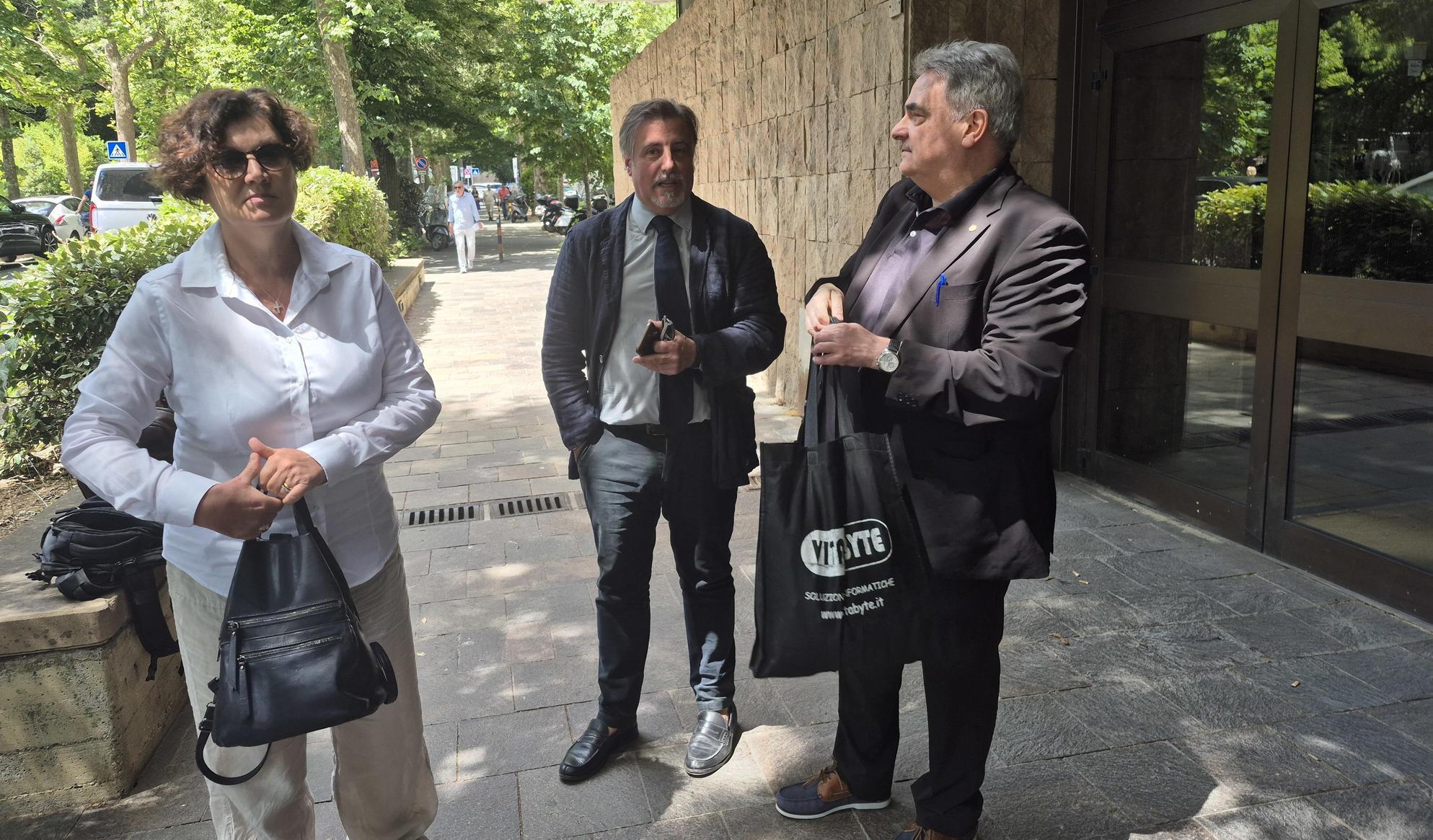 Scavi al Santa Maria, ultime mosse. Il pm chiede 1000 euro di ammenda: "Troppe stranezze", rilancia la difesa Scavi al Santa Maria, ultime mosse. Il pm chiede 1000 euro di ammenda: "Troppe stranezze", rilancia la difesa