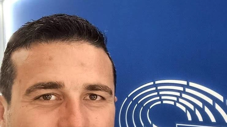Mauro Bonini del coordinamento comunale di Fratelli d’Italia interviene sul degrado a Poveromo Mauro Bonini del coordinamento comunale di Fratelli d’Italia interviene sul degrado a Poveromo