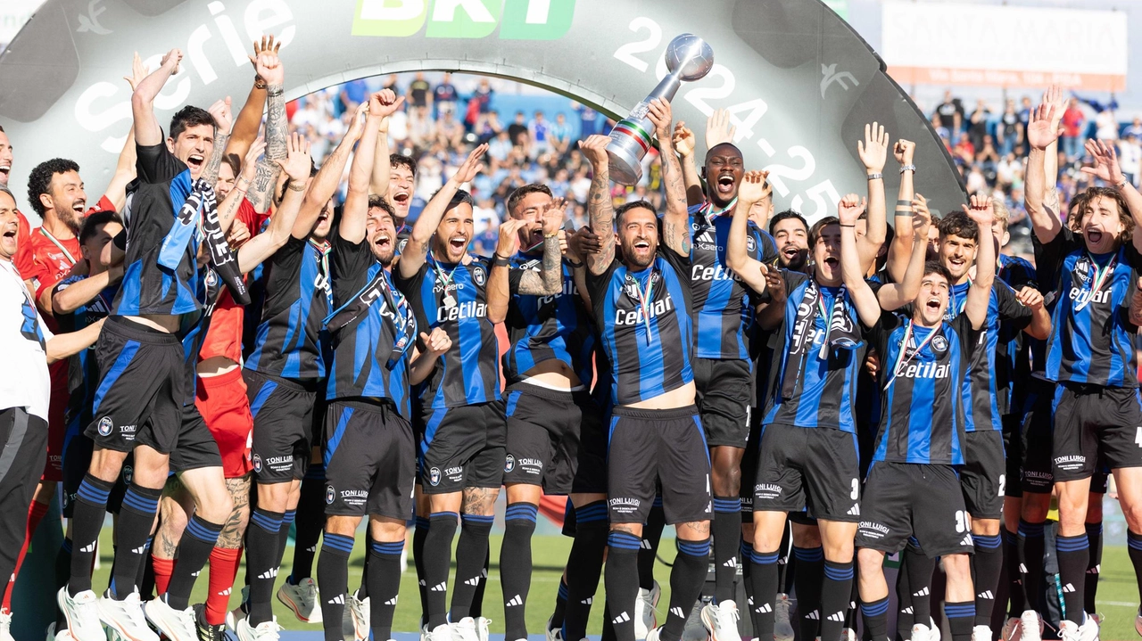 Il Pisa conquista la promozione diretta in Serie A dopo 26 anni, evitando i playoff. Ecco il pagellone di fine stagione. Il Pisa conquista la promozione diretta in Serie A dopo 26 anni, evitando i playoff. Ecco il pagellone di fine stagione.