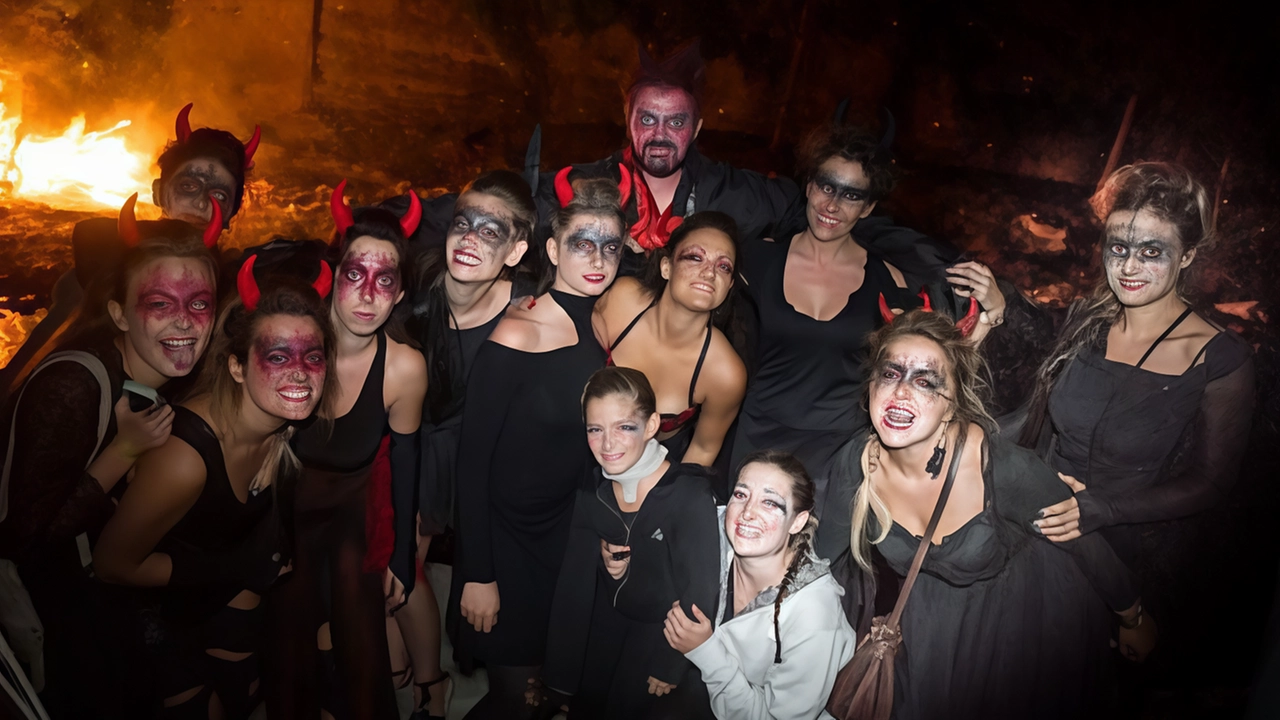 Streghe e diavoli tentatori con tanta ironia nella notte più dark e divertente per Marradi e la sua gente