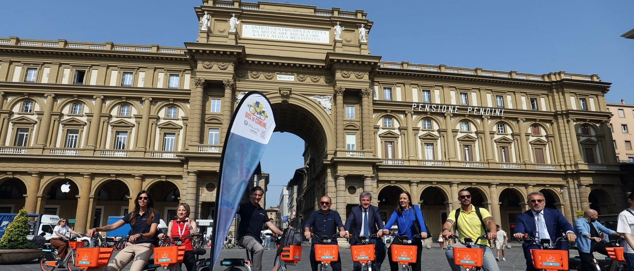 Ciclismo, a Firenze il primo evento del progetto "Bici in Comune"