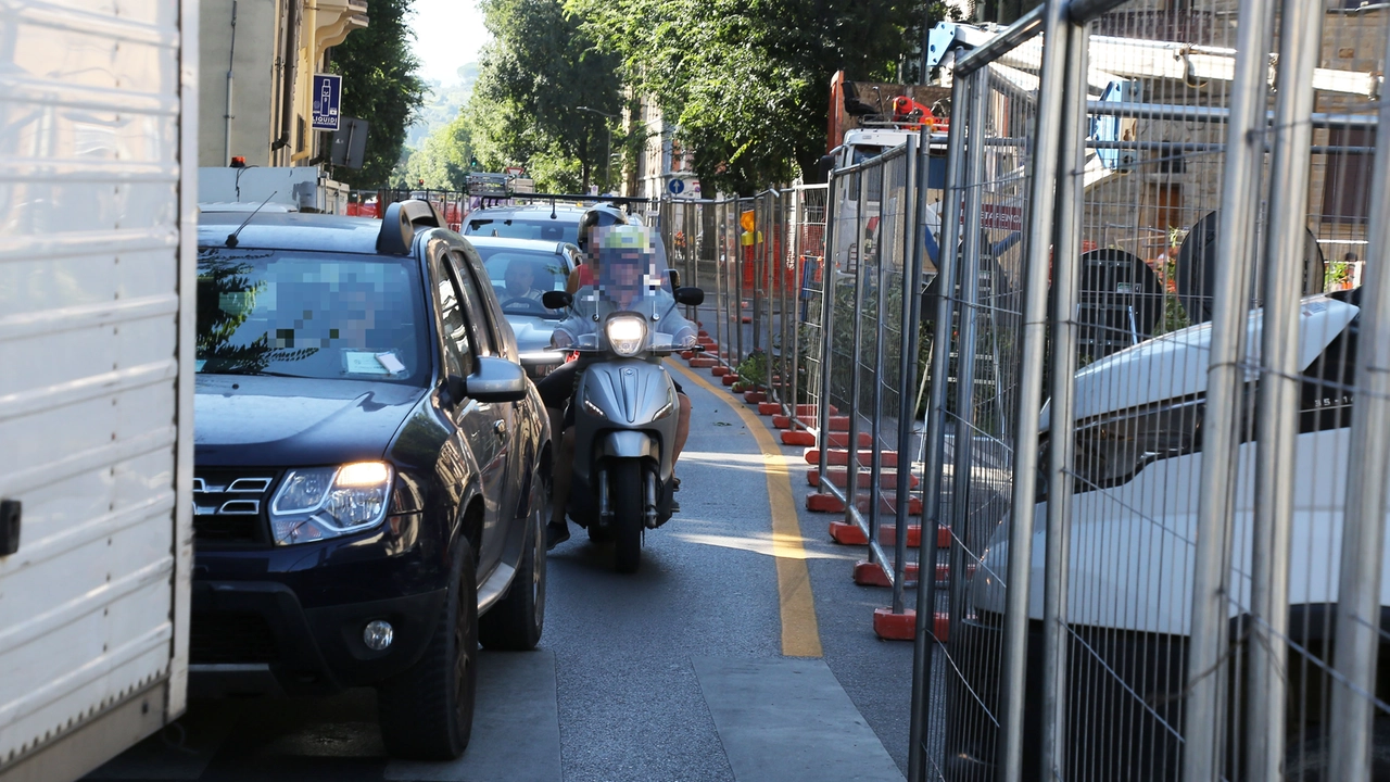 Cantiere per i lavori della tramvia (foto Marco Mori/New Press Photo)