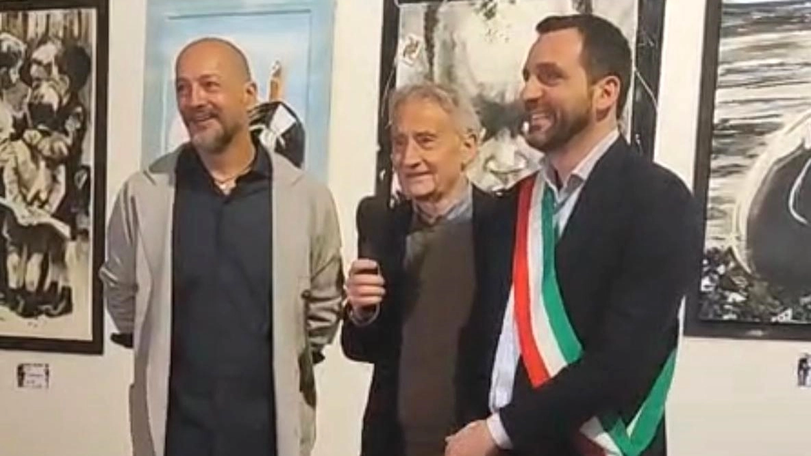 Fabrizio Morosi a sinistra col sindaco di Pistoia Alessandro Tomasi