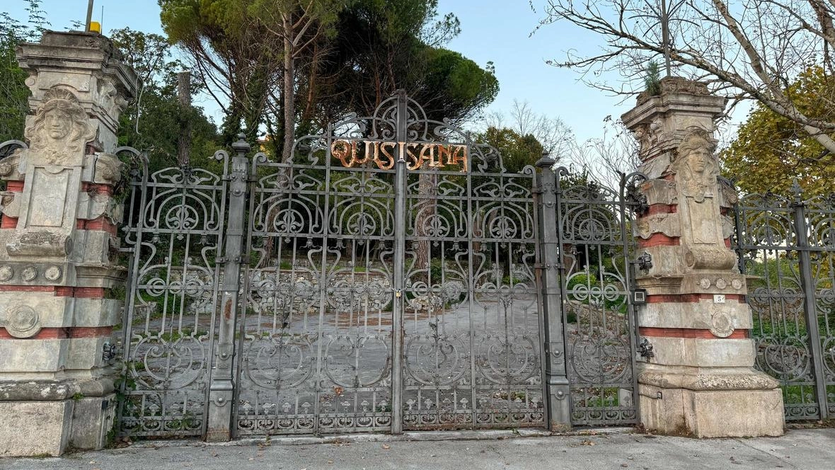 La ex casa di cura Quisisana è chiusa da oltre ventidue anni ma è destinata a tornare a nuova vita La ex casa di cura Quisisana è chiusa da oltre ventidue anni ma è destinata a tornare a nuova vita