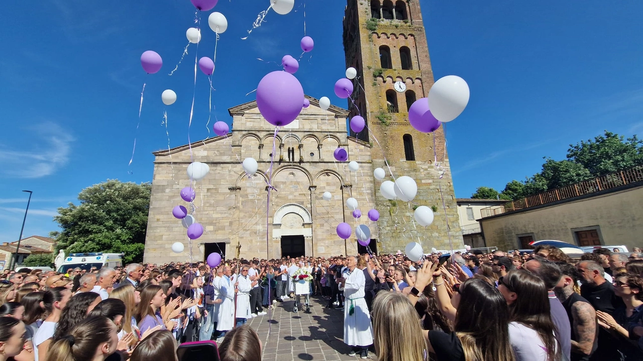 L'ultimo addio a Valentina Tolomei