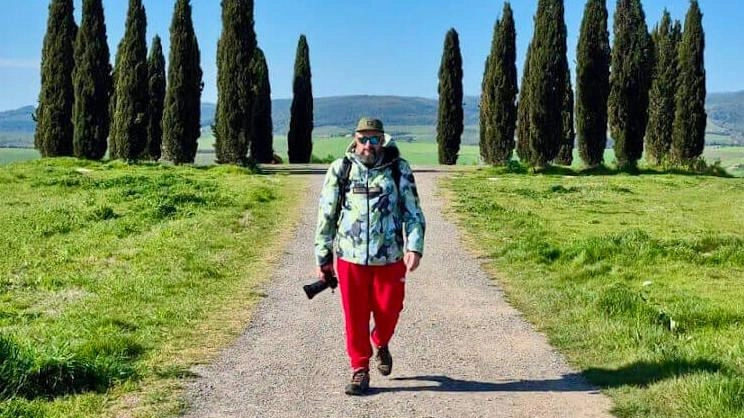 La "magia" di un incontro. Le fotografie di Bergamini sostengono L’Artefice Viola
