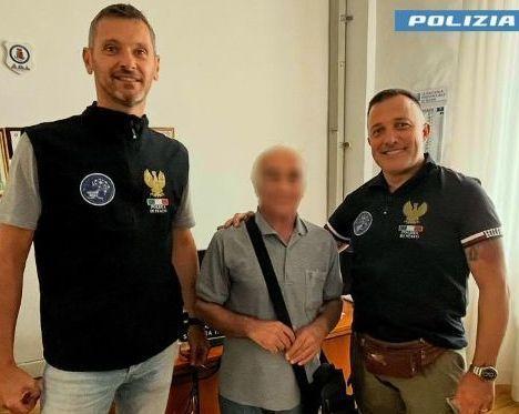https://www.lanazione.it/image-service/view/acePublic/alias/contentid/MzdmZGQyMjMtYjAyOS00/0/truffa-dello-specchietto-fidanzatini-ci-provano-un-arresto-e-una-denuncia.jpeg?f=1.90:1&w=1200