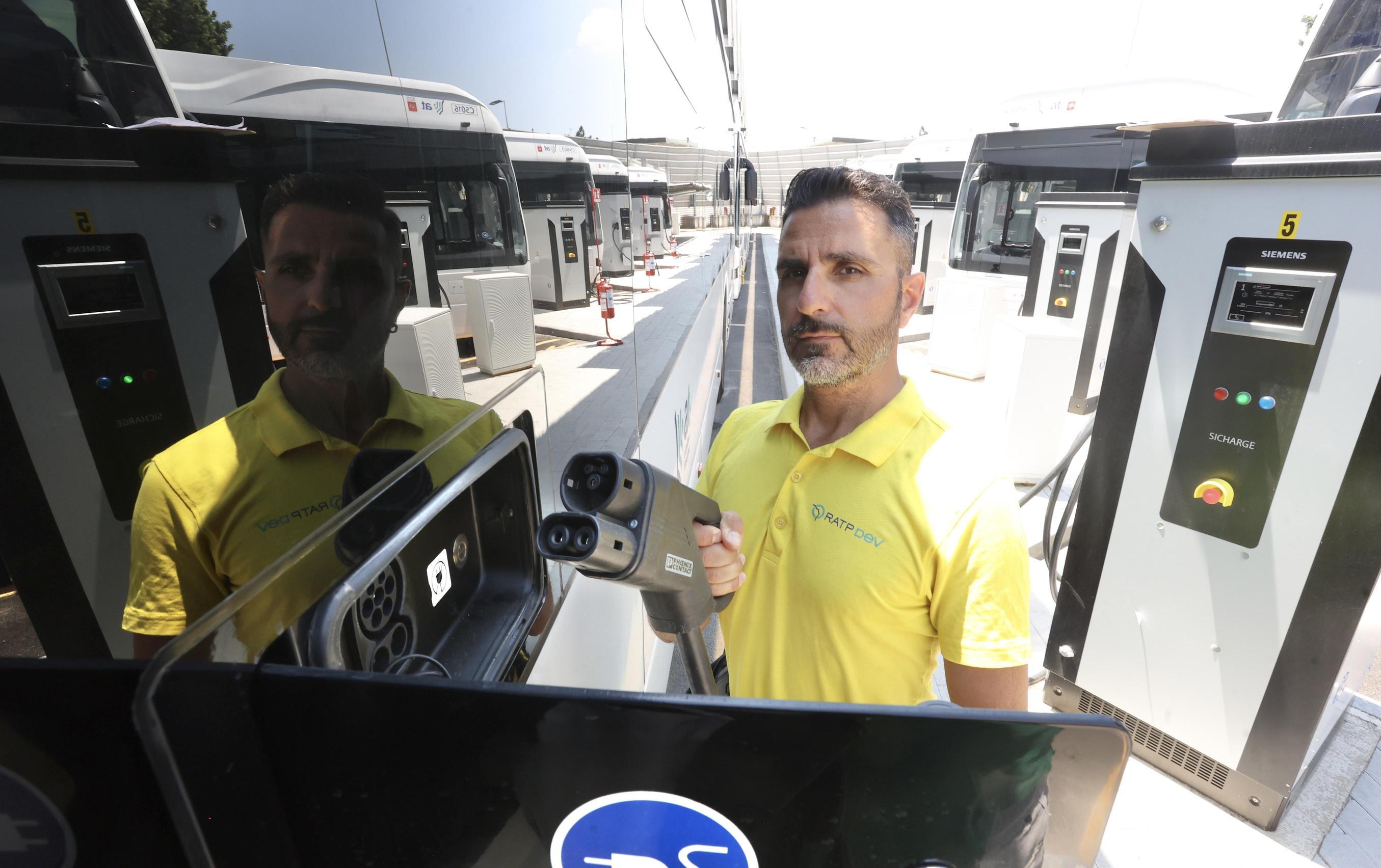 Ecco i nuovi bus green. Cresce il parco mezzi: "Altri 45 entro il 2026" Ecco i nuovi bus green. Cresce il parco mezzi: "Altri 45 entro il 2026"