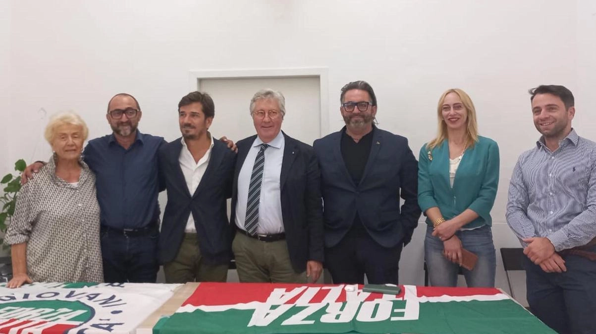 Grandi manovre dentro Forza Italia in vista del congresso per eleggere il coordinatore comunale: non c’è una candidatura unitaria Grandi manovre dentro Forza Italia in vista del congresso per eleggere il coordinatore comunale: non c’è una candidatura unitaria