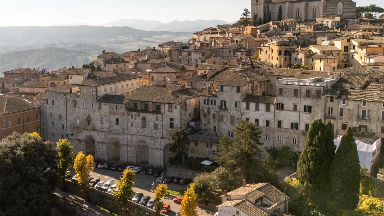 L’associazione dei commercianti si dice perplessa sull’opportunità di attuare un intervento di tali proporzioni. in un periodo economicamente difficile e con altri cantieri in attività