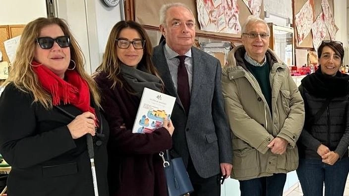 La presentazione del progetto con alcuni rappresentanti del Comune e dell’Unione italiana ciechi e ipovedenti La presentazione del progetto con alcuni rappresentanti del Comune e dell’Unione italiana ciechi e ipovedenti