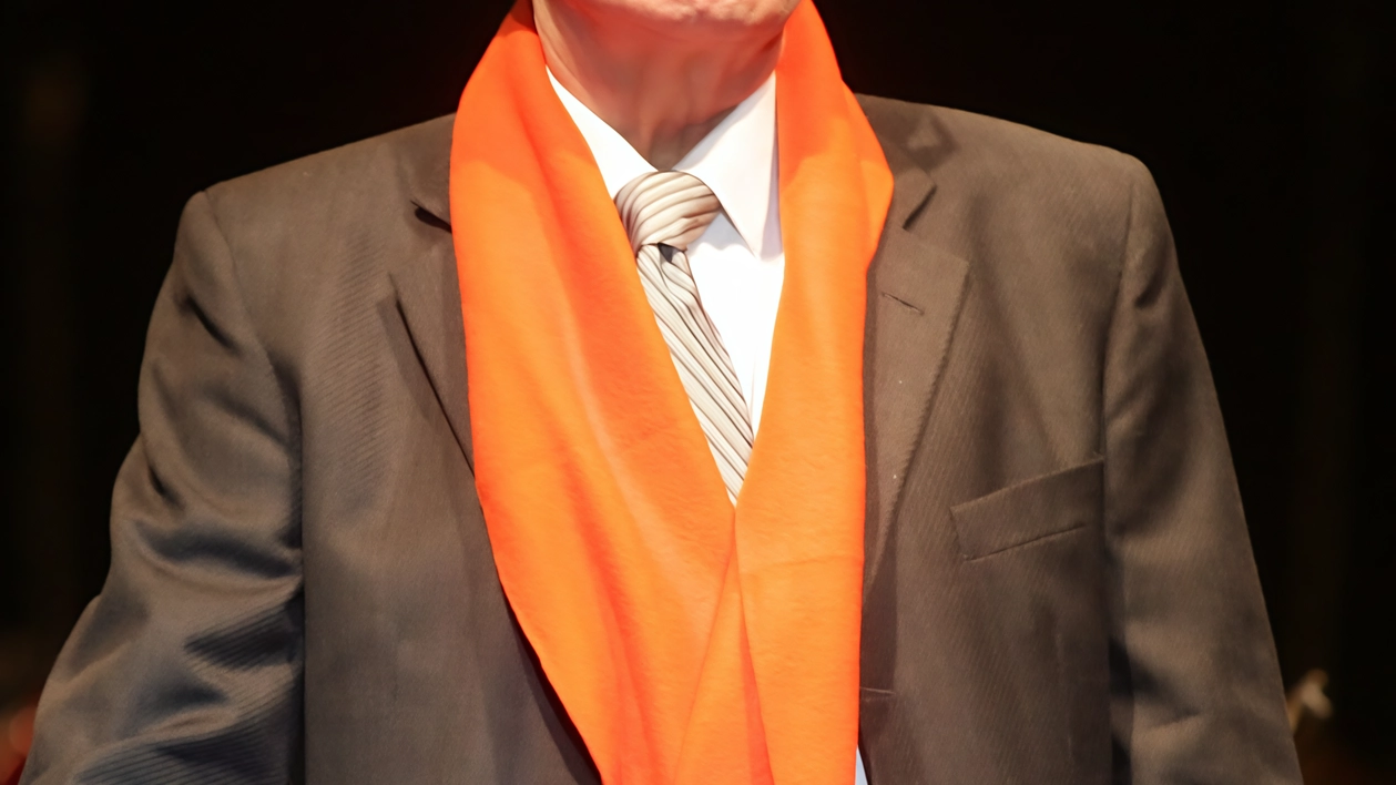 Presentazione del libro "Ennio Morricone. Il genio, l’uomo, il padre" al Teatro del Maggio Fiorentino, scritto da Marco Morricone e Valerio Cappelli. Un ritratto intimo del maestro con prefazione di Aldo Cazzullo e QR code per brano inedito. Presentazione del libro "Ennio Morricone. Il genio, l’uomo, il padre" al Teatro del Maggio Fiorentino, scritto da Marco Morricone e Valerio Cappelli. Un ritratto intimo del maestro con prefazione di Aldo Cazzullo e QR code per brano inedito.