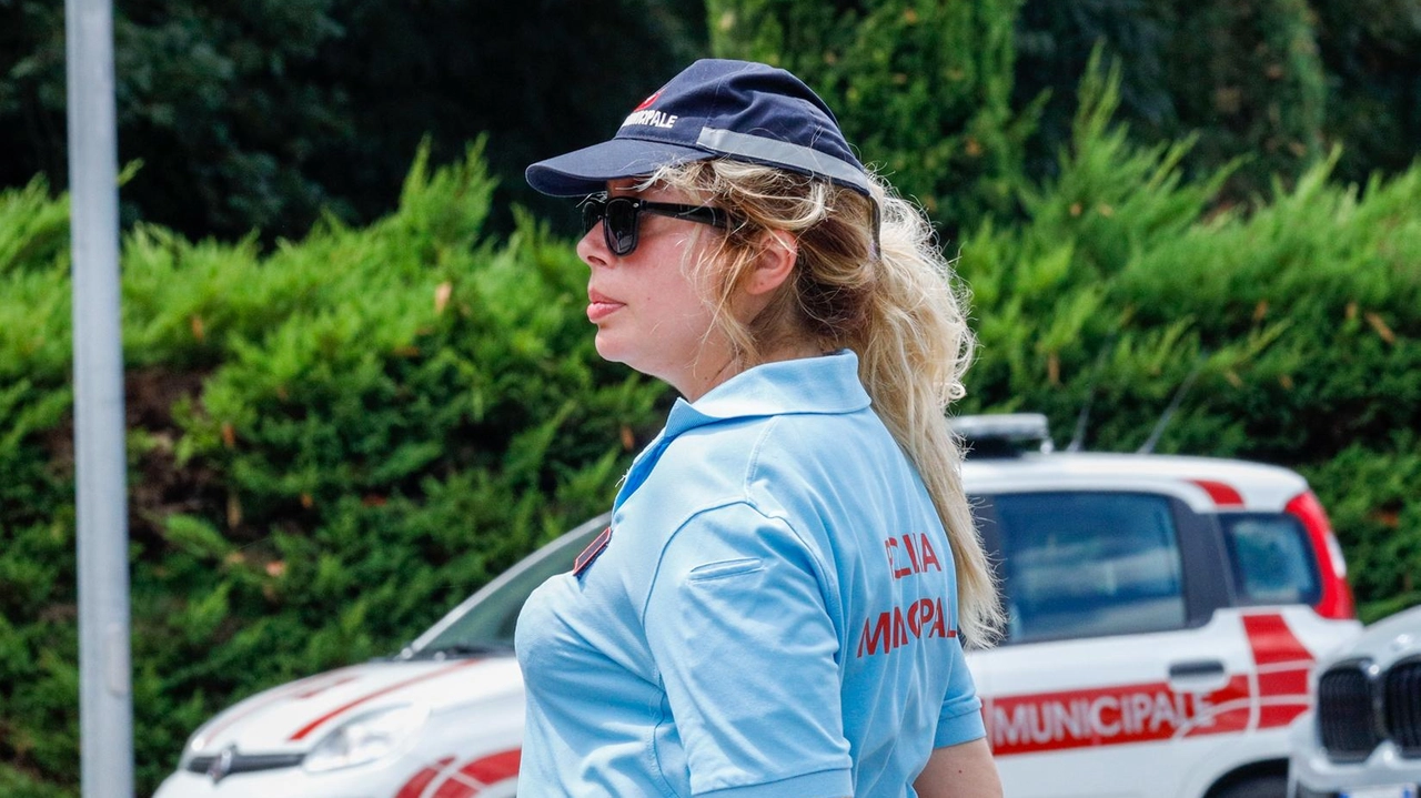 PONTEDERA Un arresto, ma anche sequestri, denunce e numerose sanzioni in città. Durante un servizio di controllo del territorio nella zona...