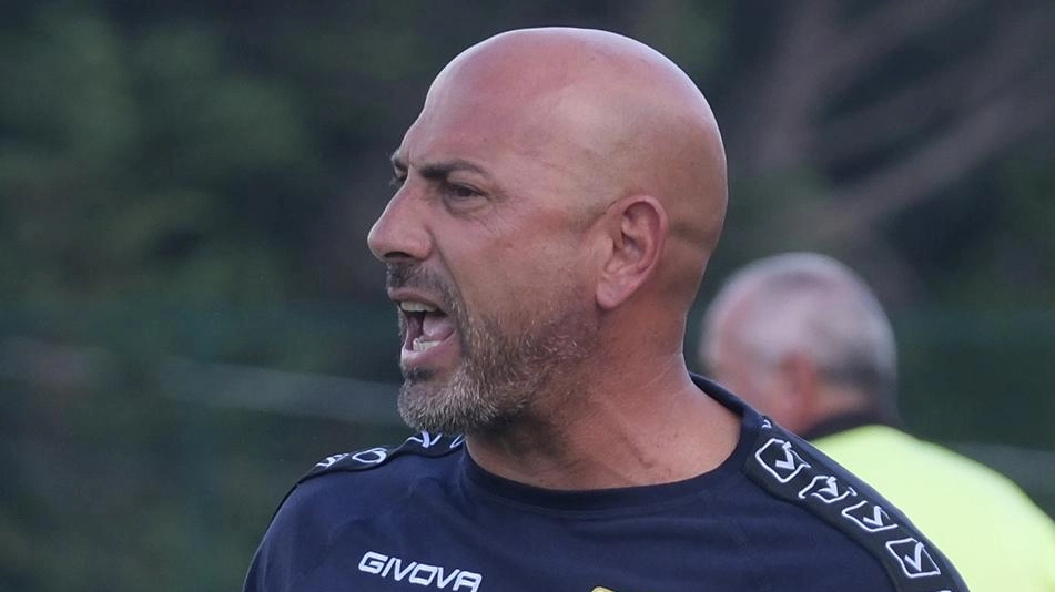 Non solo Fabio Andrea Ruggeri. Per la difesa azzurra si sta facendo viva anche l’idea Lorenzo Moretti. Il difensore nativo... Non solo Fabio Andrea Ruggeri. Per la difesa azzurra si sta facendo viva anche l’idea Lorenzo Moretti. Il difensore nativo...