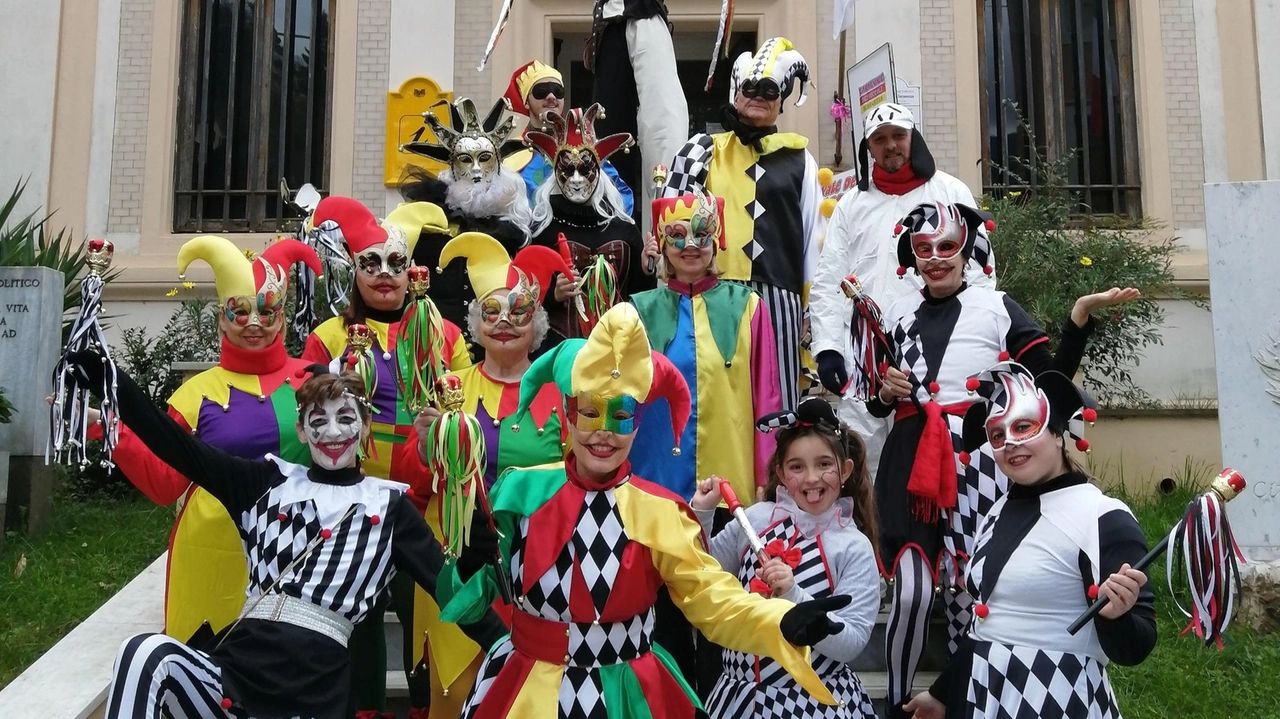 E’ saltato a causa del maltempo il primo corso del Carnevale dei Piccoli che era previsto per sabato scorso. Gli... E’ saltato a causa del maltempo il primo corso del Carnevale dei Piccoli che era previsto per sabato scorso. Gli...