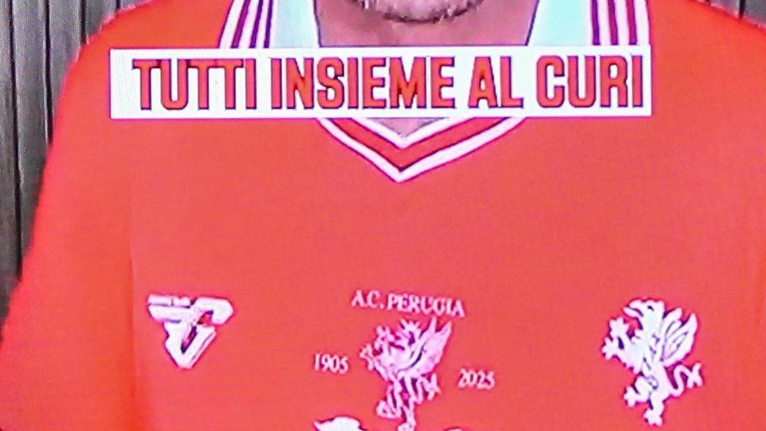 Tifosi. Grande entusiasmo per la nuova maglia. Qualche polemica per gli abbonamenti