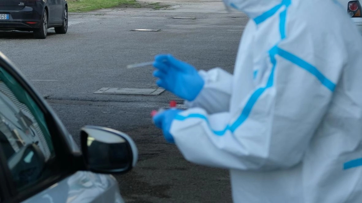 Due i provvedimenti per mancato rispetto delle norme anti-contagio a un ex assistente di polizia provinciale. La Corte d’Appello: "Serie di violazioni particolarmente gravi che hanno minato il vincolo di fiducia fra le parti". Due i provvedimenti per mancato rispetto delle norme anti-contagio a un ex assistente di polizia provinciale. La Corte d’Appello: "Serie di violazioni particolarmente gravi che hanno minato il vincolo di fiducia fra le parti".
