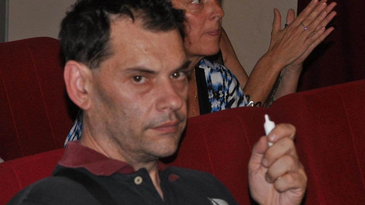 Daniele Brogi, consigliere comunale di Noc, chiede alla sindaca di installare le telecamere nelle zone più colpite dai furti Daniele Brogi, consigliere comunale di Noc, chiede alla sindaca di installare le telecamere nelle zone più colpite dai furti