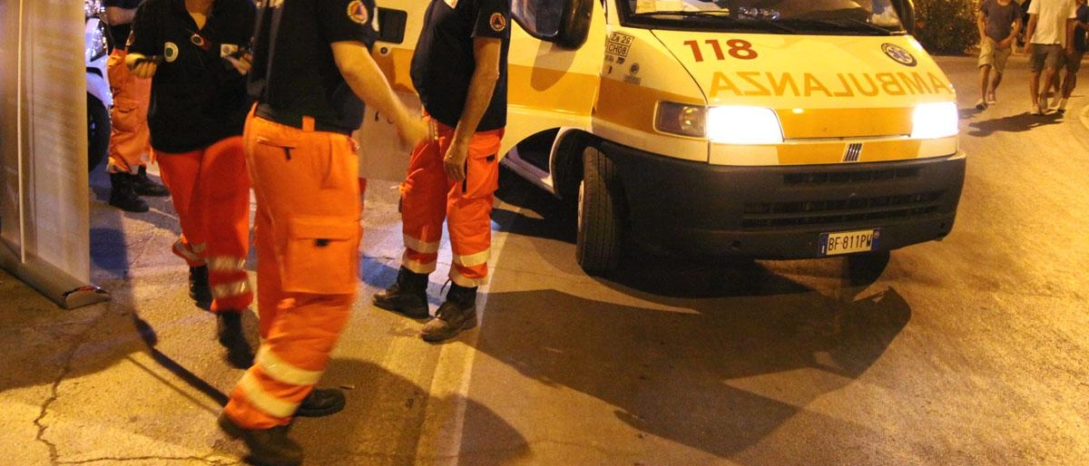 La lite nel sangue. Giovane accoltellato da un coetaneo