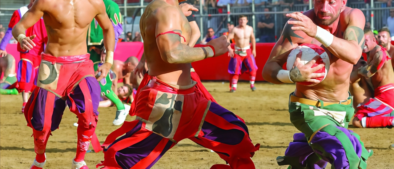 Calcio storico , la stretta del Comune. Niente alcolici e bevande in vetro e lattine