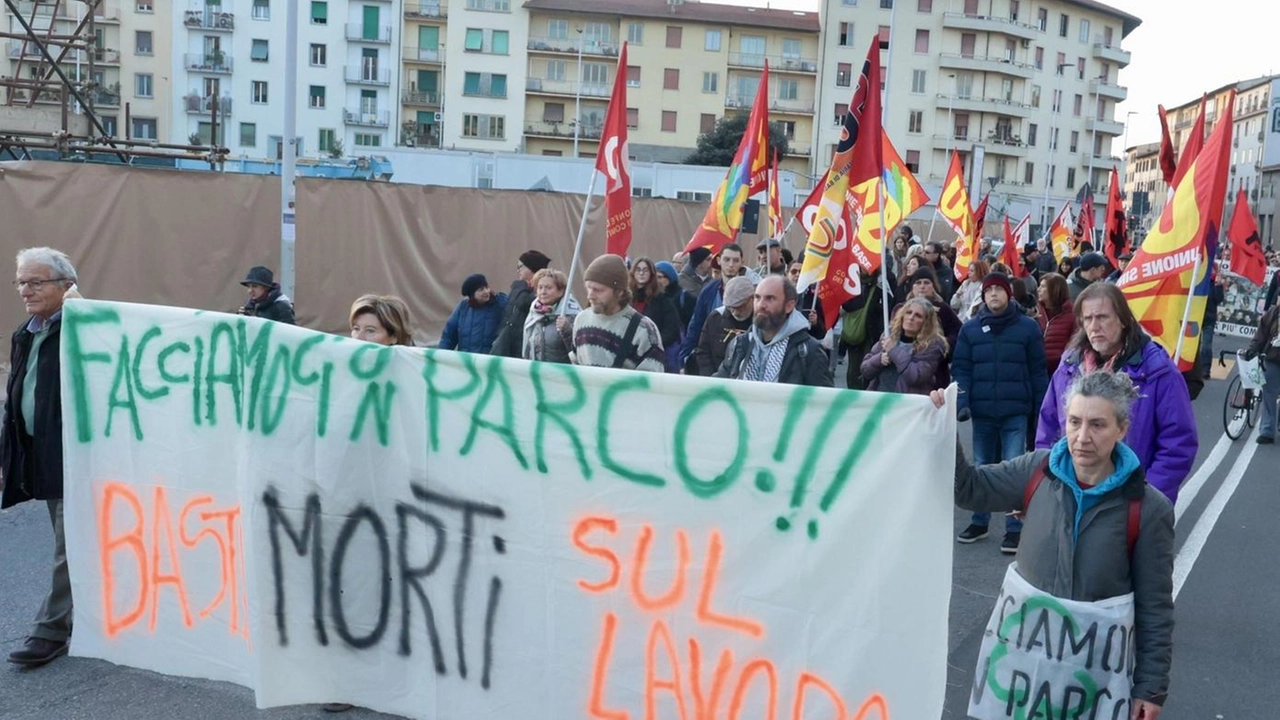 La vedova Coclite: "Non fu un incidente, ma omicidio sul lavoro". Poi la processione con l’imam e il messaggio dell’arcivescovo. . La vedova Coclite: "Non fu un incidente, ma omicidio sul lavoro". Poi la processione con l’imam e il messaggio dell’arcivescovo. .