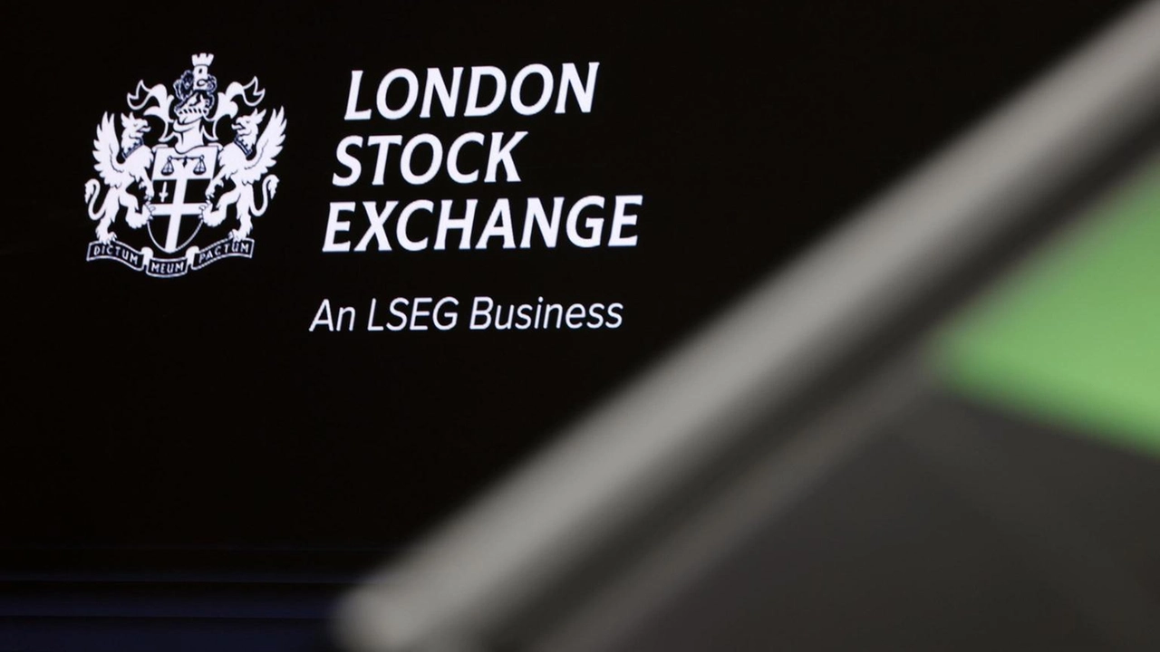 Londra +0,01%, Parigi -0,03%, Francoforte -0,01%