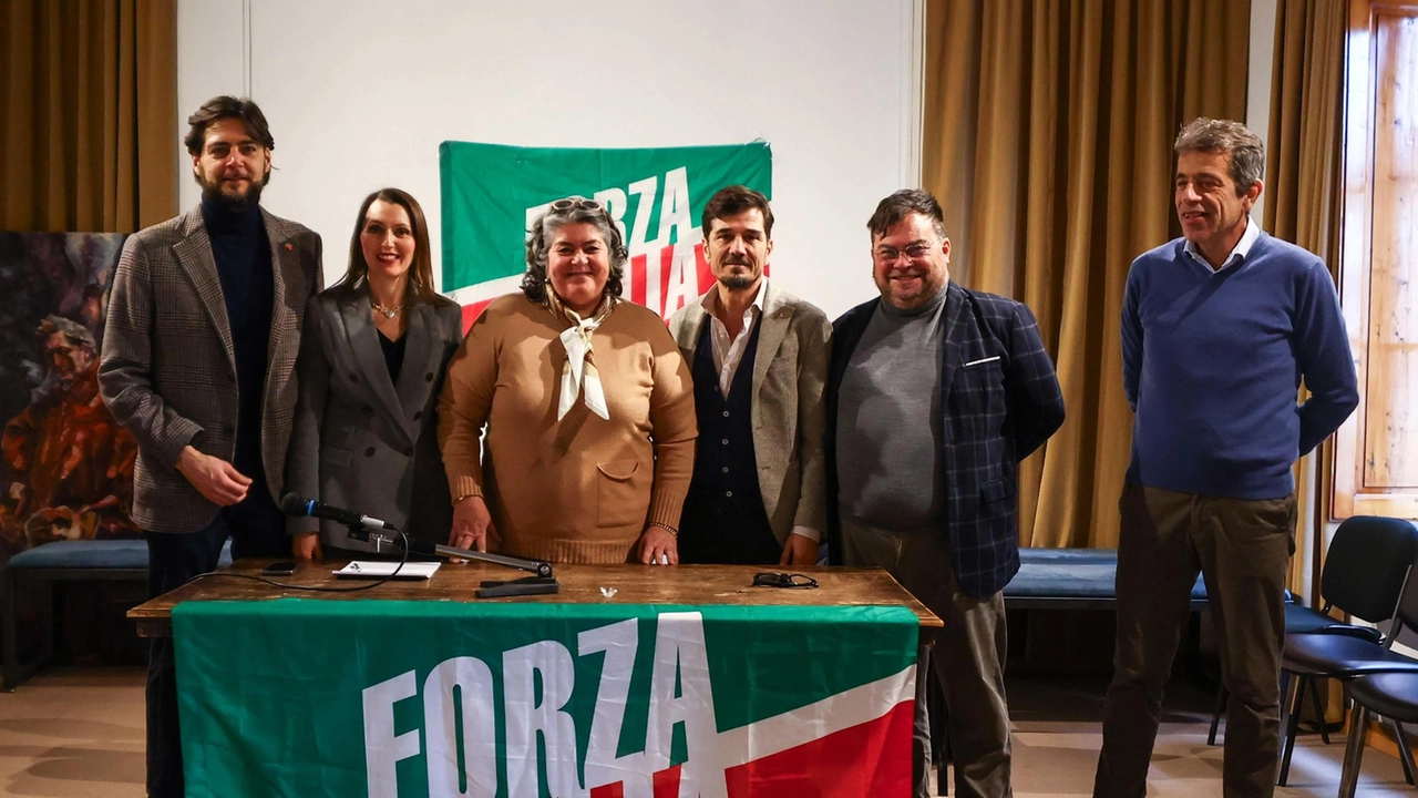 Ieri la Convention con il candidato alla Regione Stella e Gasparri in video Ieri la Convention con il candidato alla Regione Stella e Gasparri in video